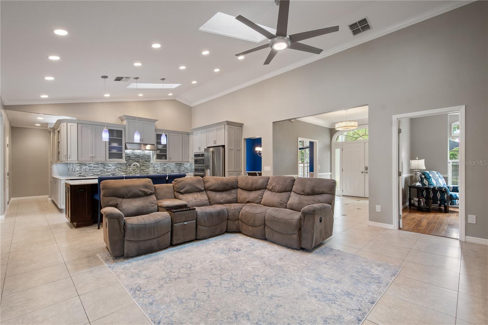 Image 5 of 33 For 7131 Shady Wood Lane