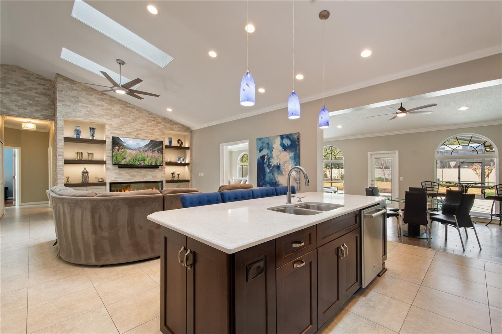 Image 6 of 33 For 7131 Shady Wood Lane