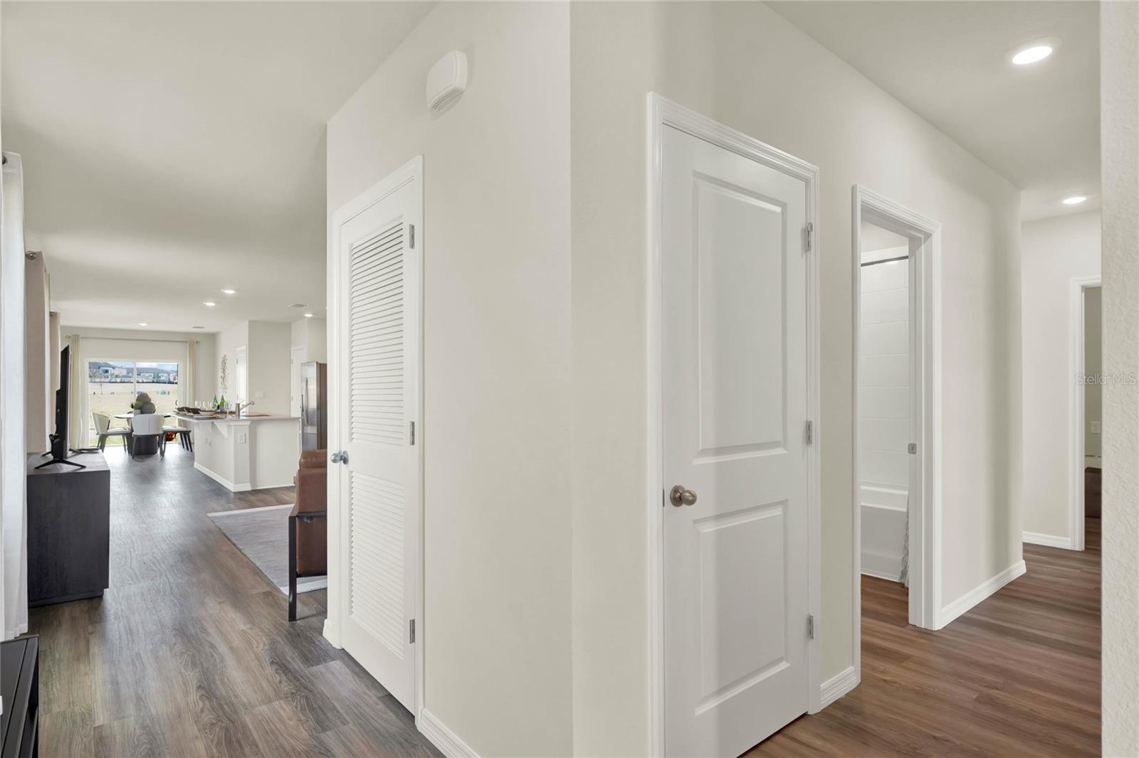 Image 2 of 23 For 5166 Clusia Drive