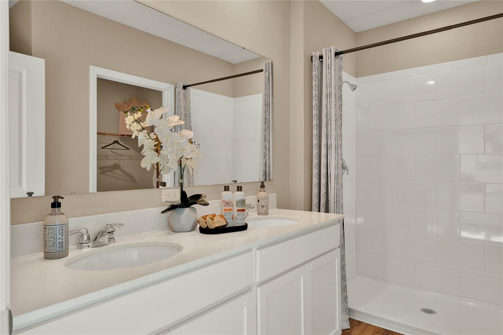 Image 21 of 23 For 5166 Clusia Drive