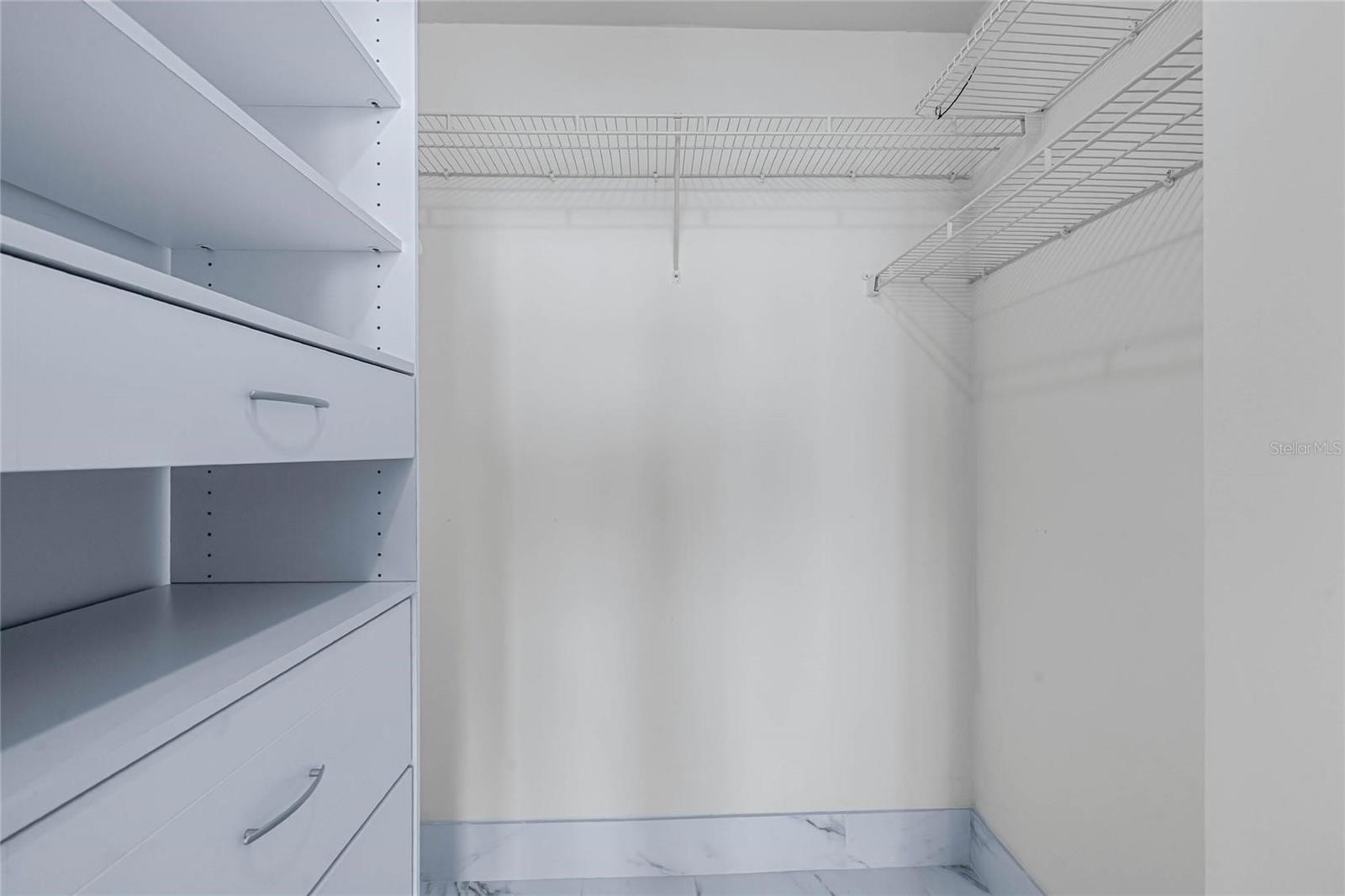 Image 9 of 13 For 155 Court Avenue 1507