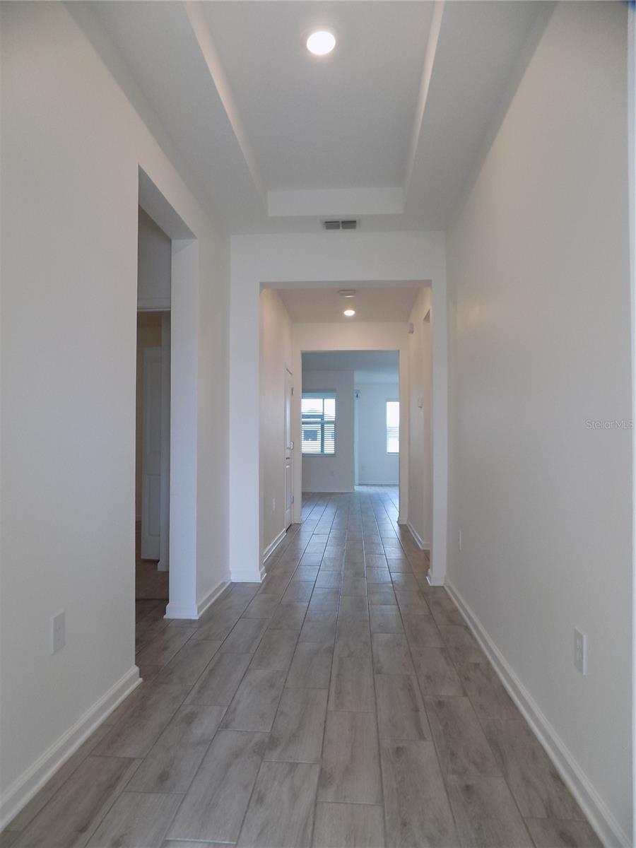 Image 2 of 34 For 1713 Chatsworth Circle