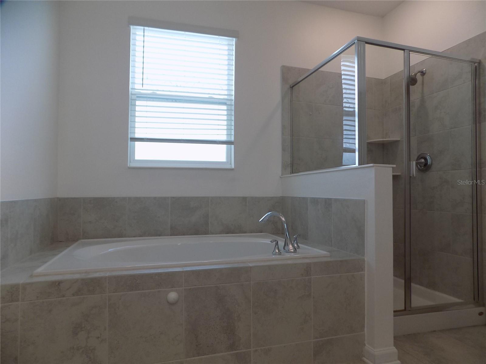 Image 24 of 34 For 1713 Chatsworth Circle