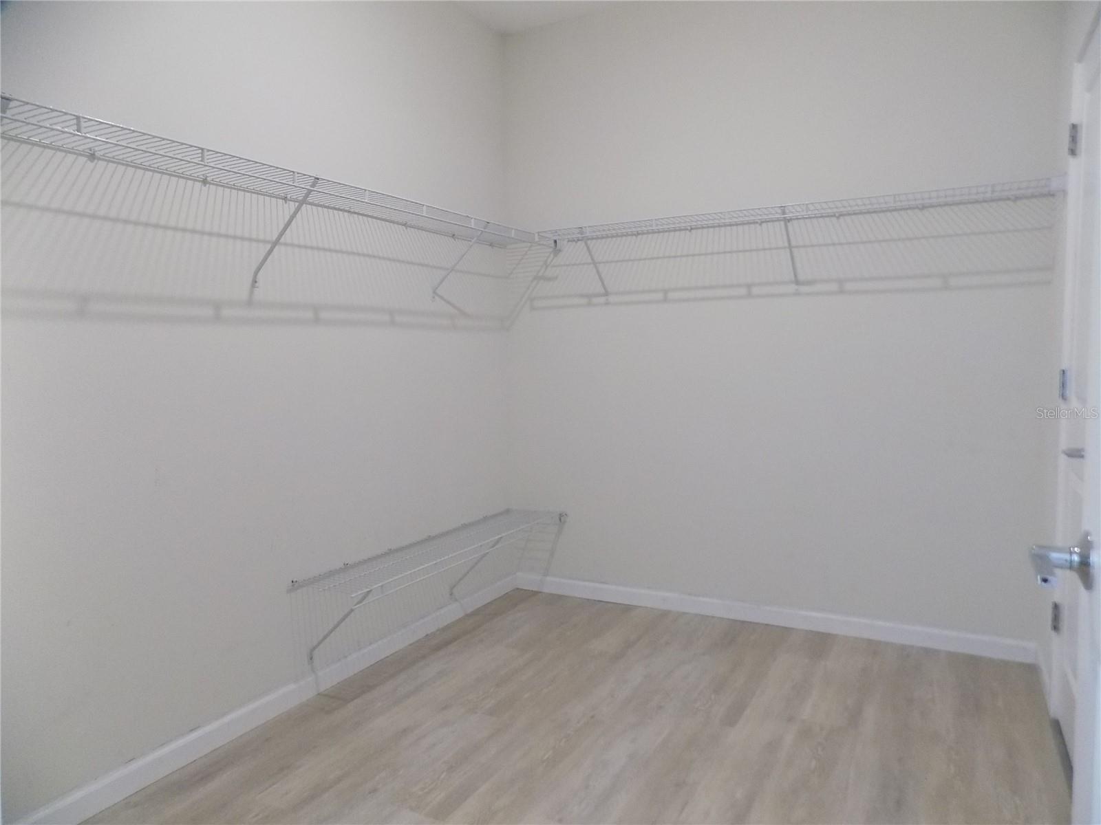 Image 25 of 34 For 1713 Chatsworth Circle