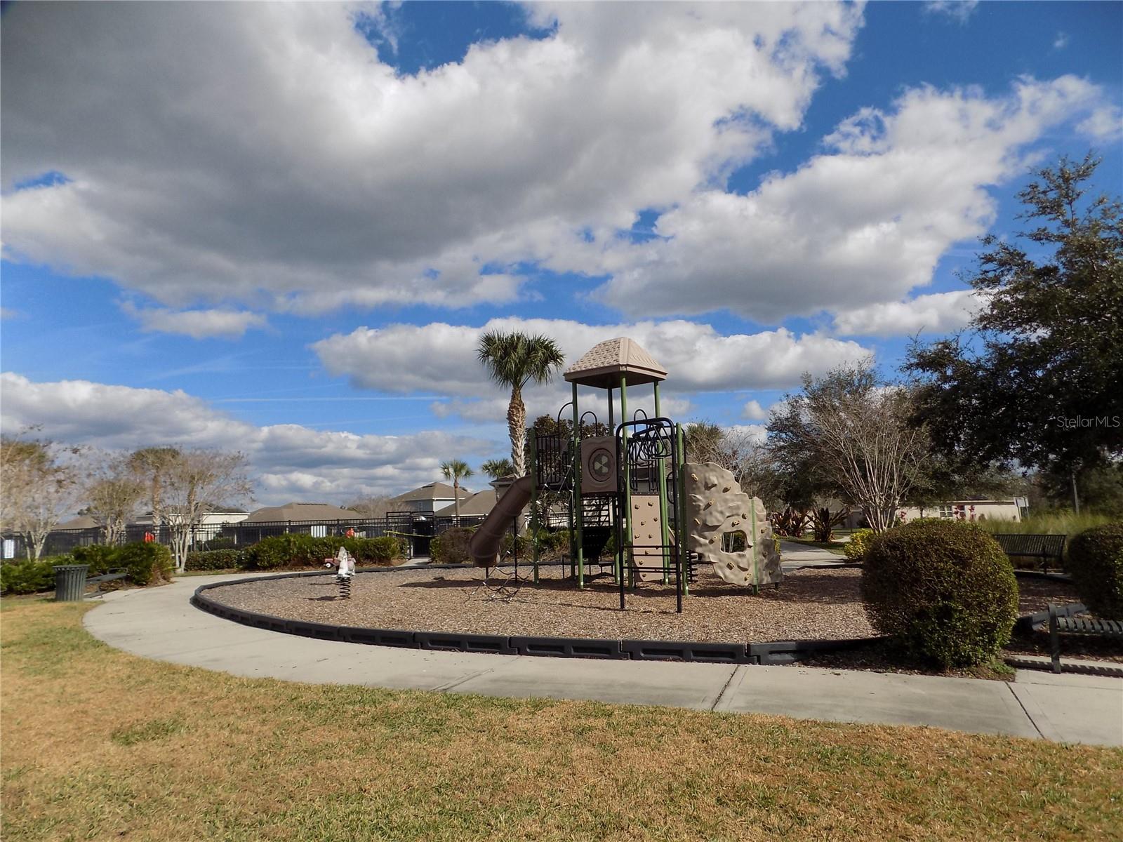 Image 32 of 34 For 1713 Chatsworth Circle