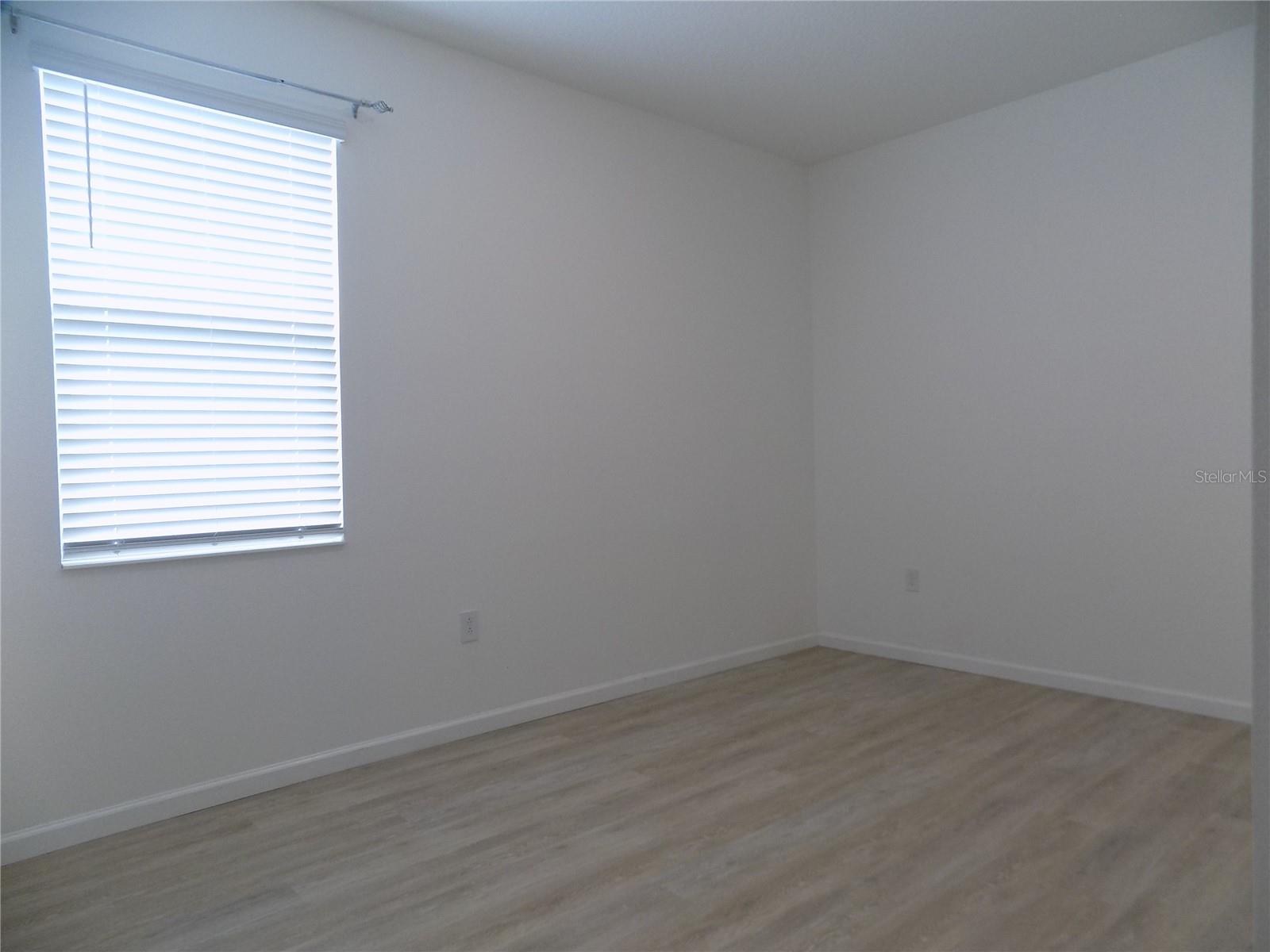 Image 7 of 34 For 1713 Chatsworth Circle