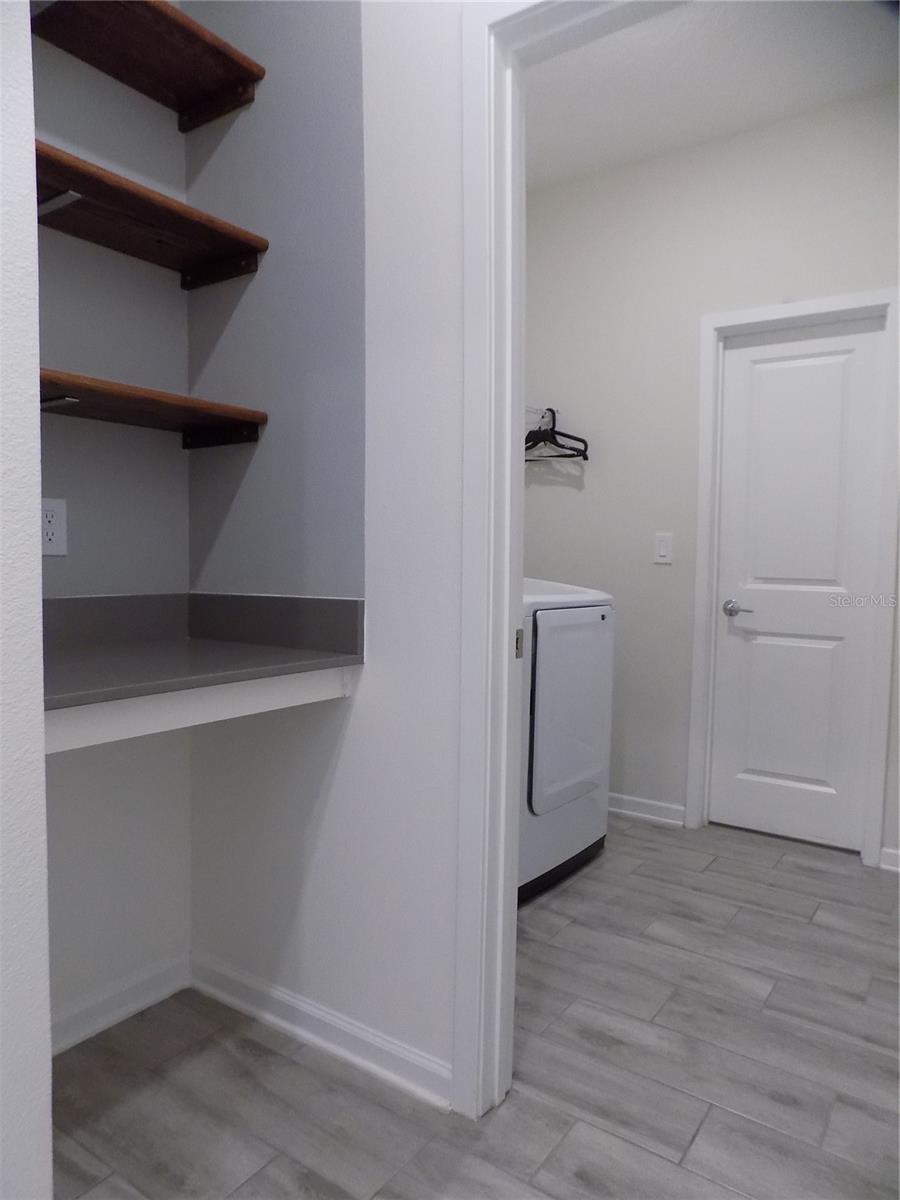 Image 9 of 34 For 1713 Chatsworth Circle