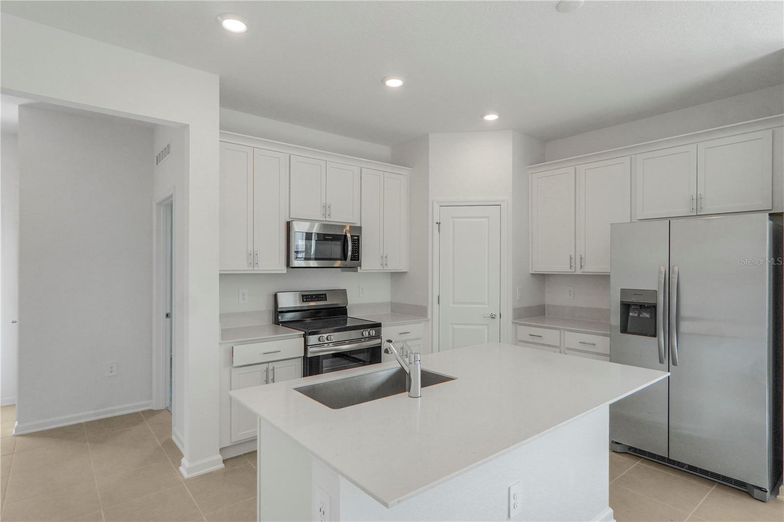 Image 10 of 45 For 6088 Zen Way