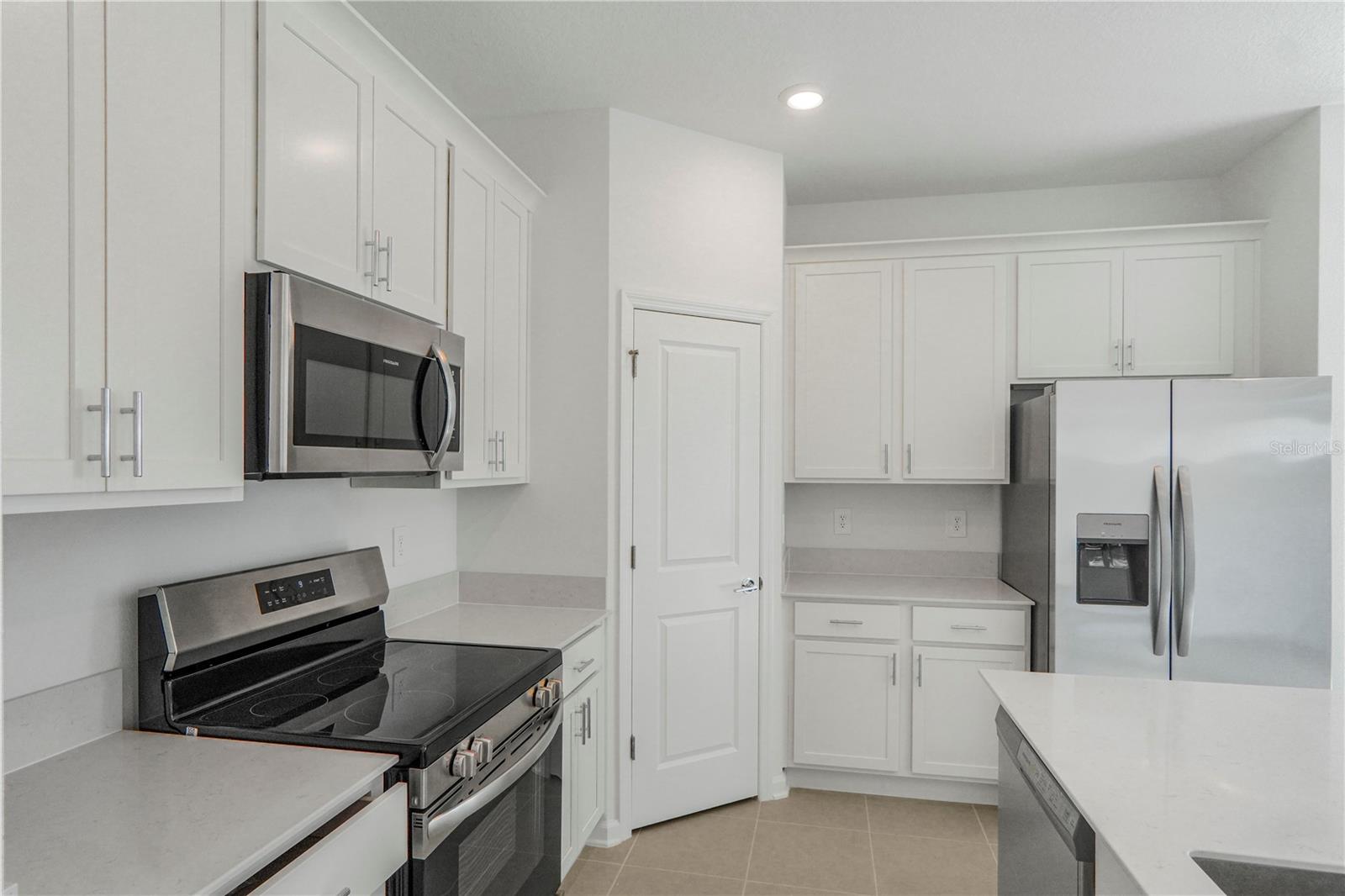 Image 11 of 45 For 6088 Zen Way