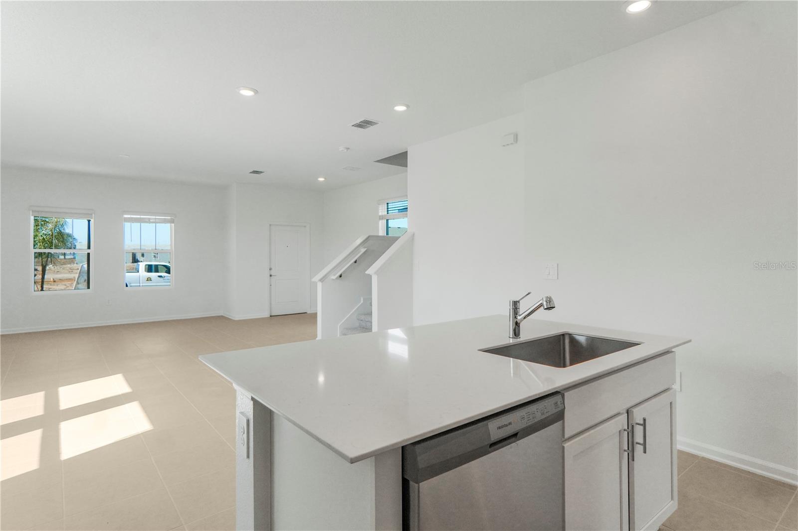 Image 13 of 45 For 6088 Zen Way