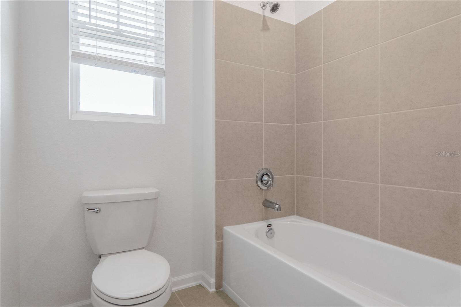 Image 33 of 45 For 6088 Zen Way