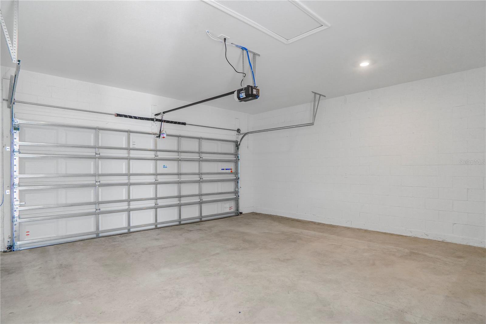 Image 35 of 45 For 6088 Zen Way