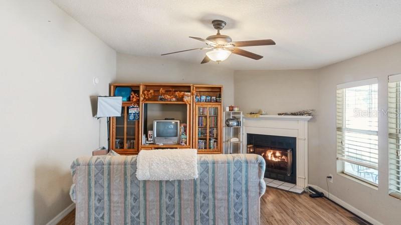 Image 17 of 22 For 10937 24th Street Road