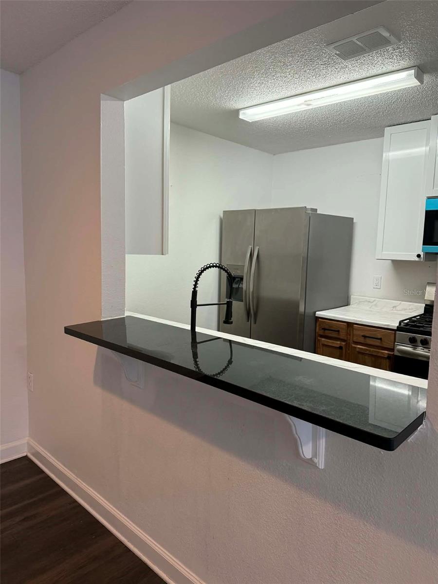 Image 4 of 17 For 2059 Dixie Belle Drive 2059p