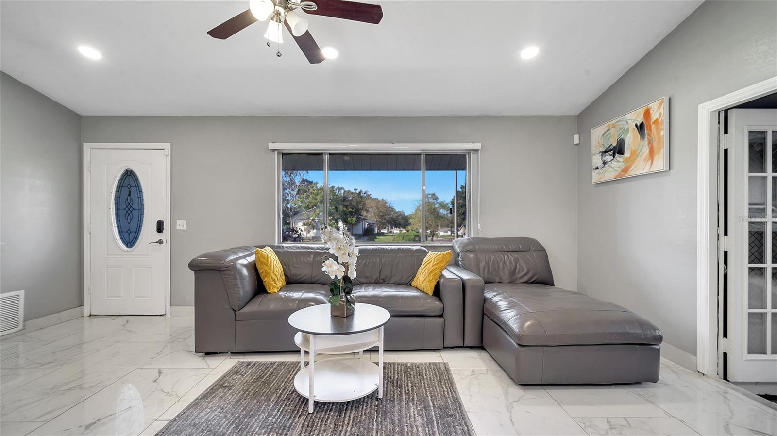 Image 9 of 19 For 5313 Broken Pine Circle