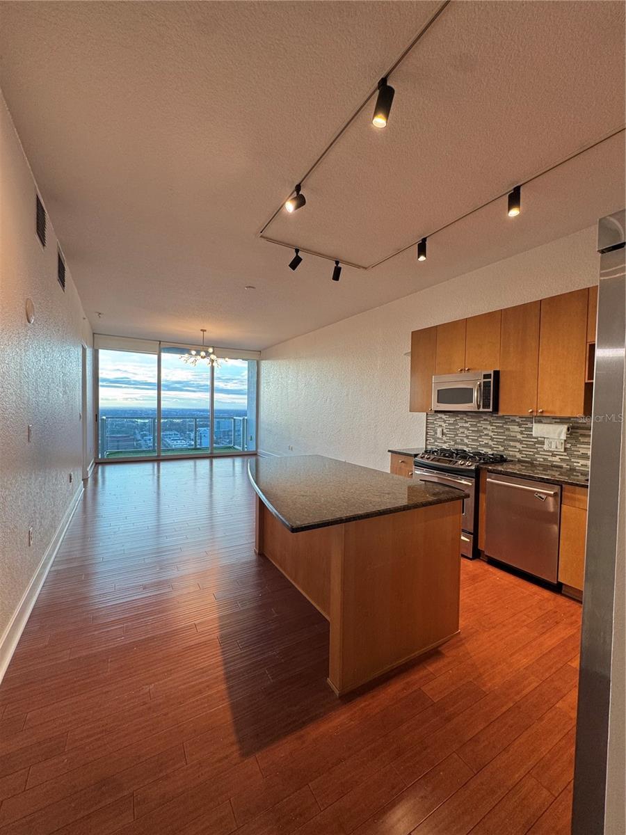 Image 12 of 40 For 150 Robinson Street 3206