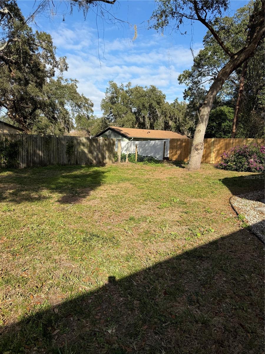 Image 11 of 11 For 899 Rich Drive