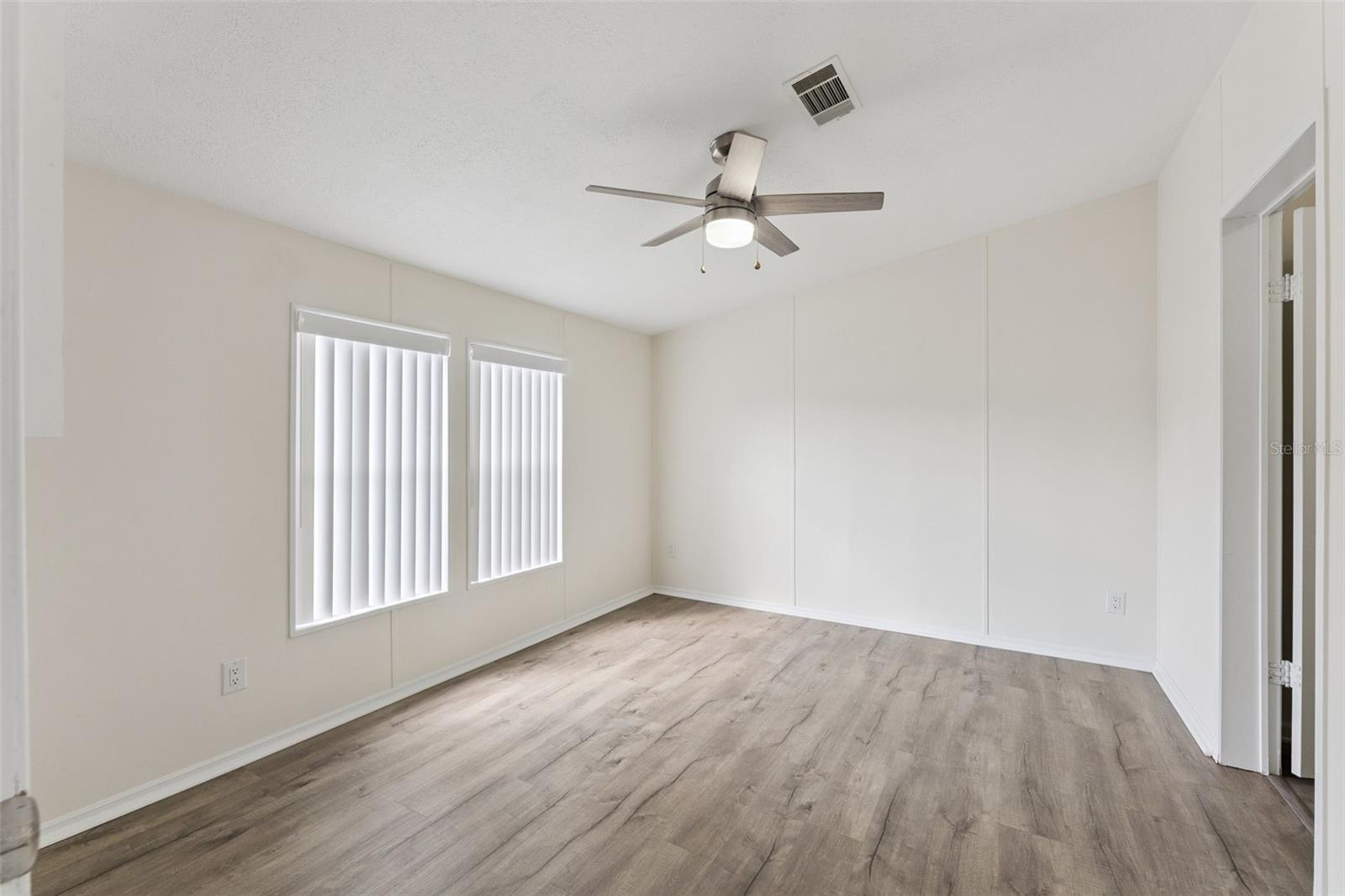 Image 12 of 39 For 175 Coleman Street