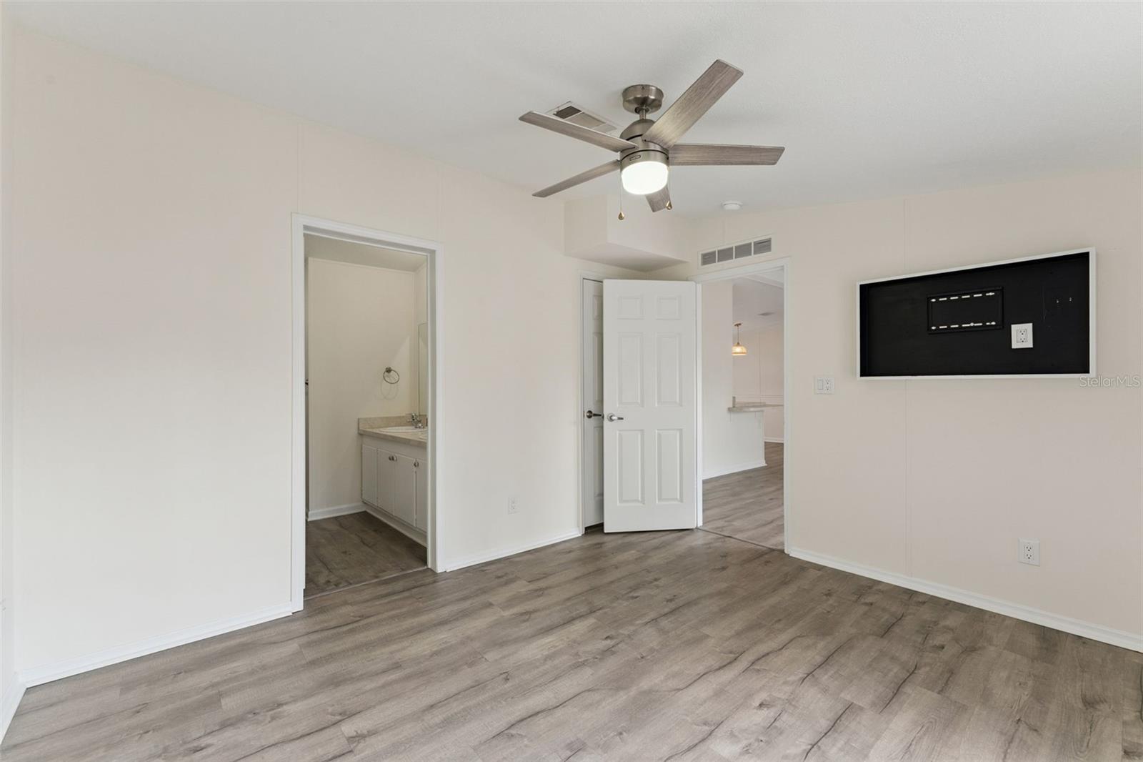 Image 14 of 39 For 175 Coleman Street