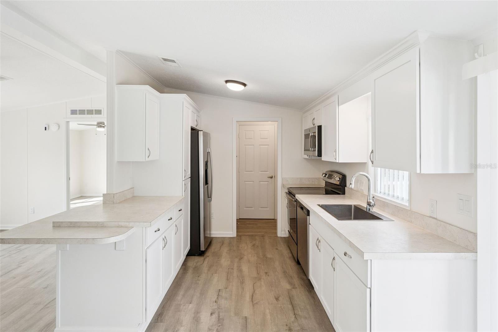 Image 9 of 39 For 175 Coleman Street