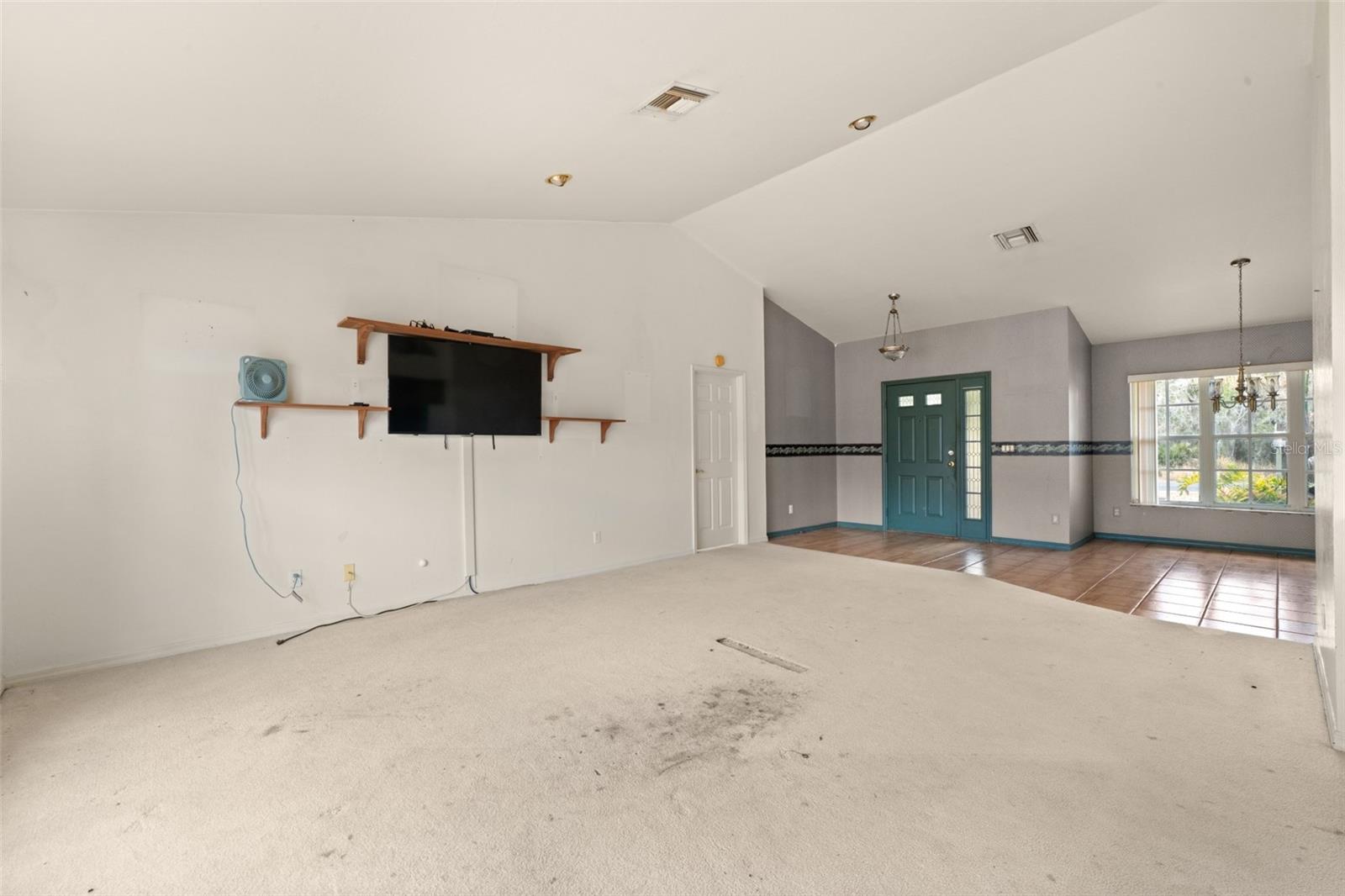 Image 21 of 46 For 2701 Sunrise Drive