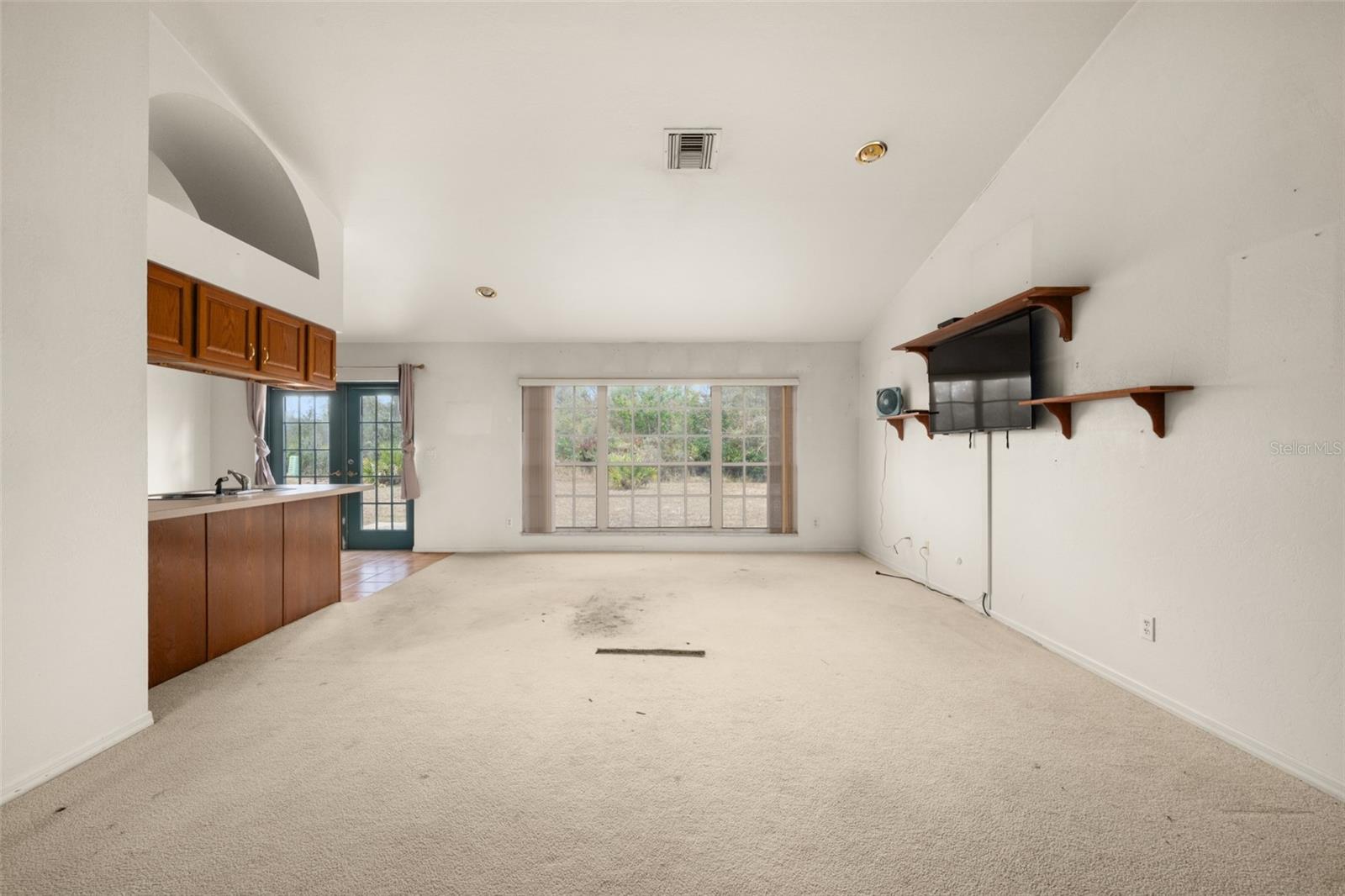 Image 22 of 46 For 2701 Sunrise Drive