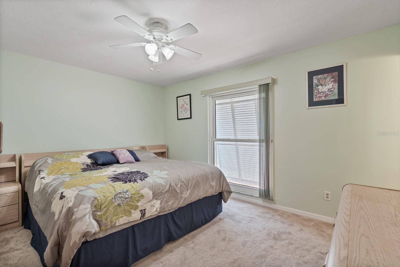 Image 13 of 27 For 1032 Manchester Circle