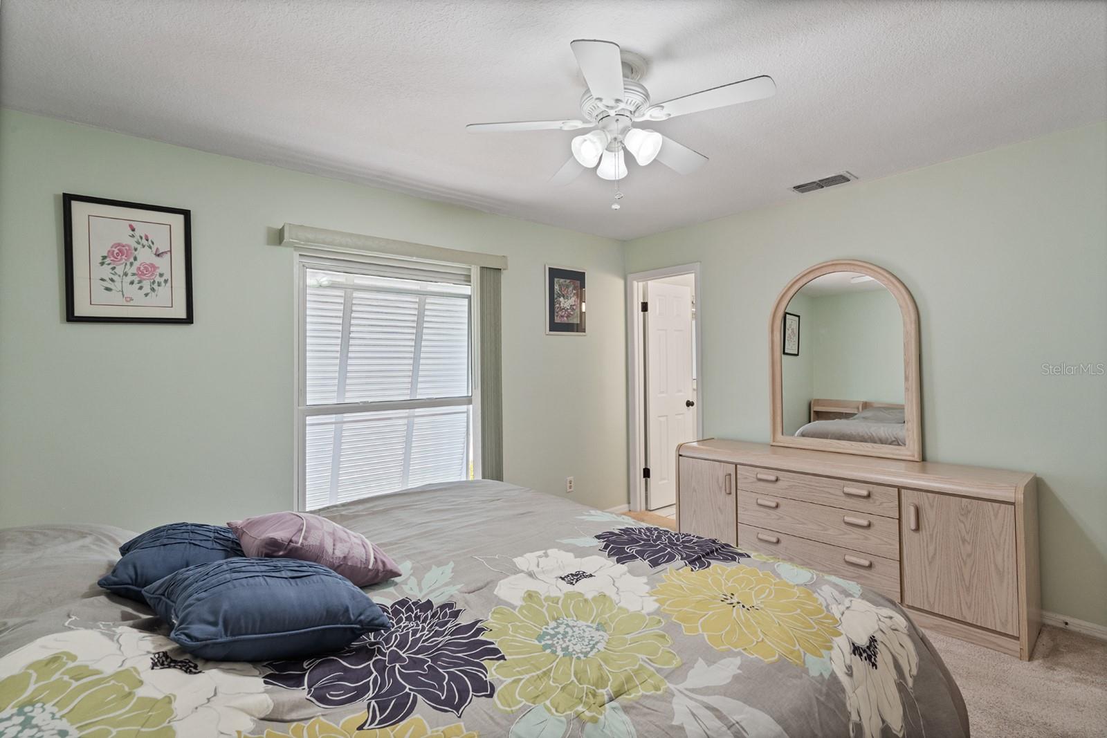 Image 15 of 27 For 1032 Manchester Circle