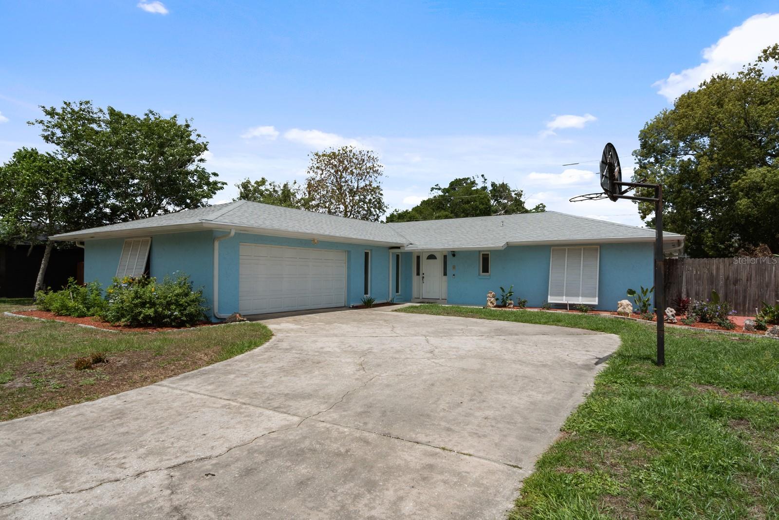 Image 2 of 27 For 1032 Manchester Circle