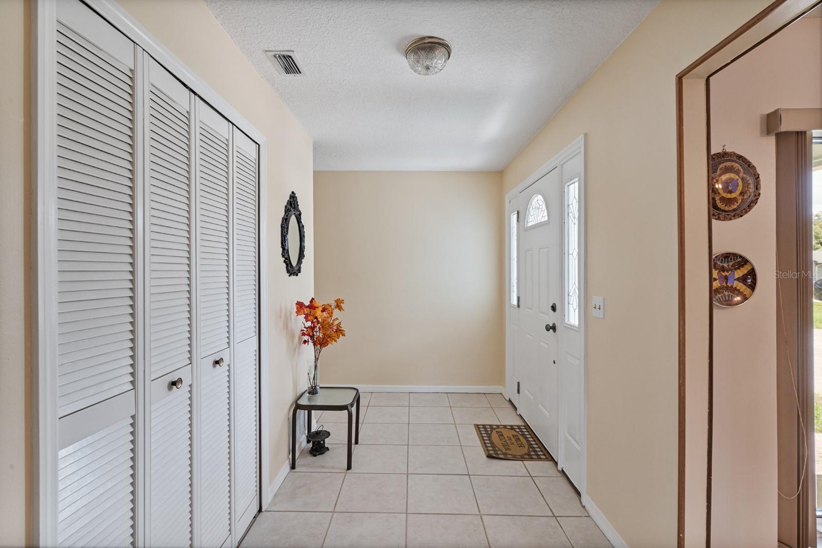 Image 4 of 27 For 1032 Manchester Circle