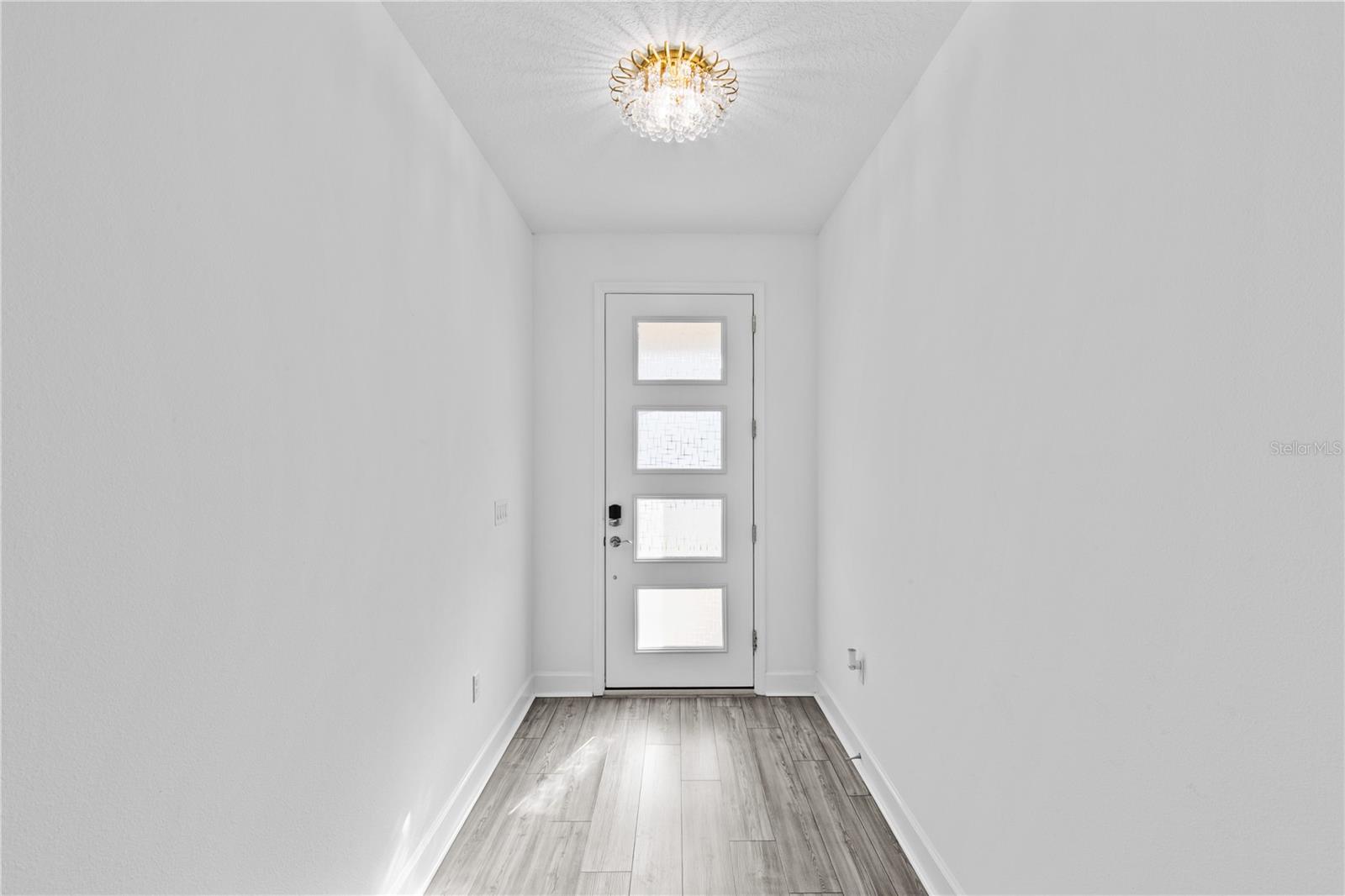 Image 13 of 40 For 11851 Sunsail Avenue