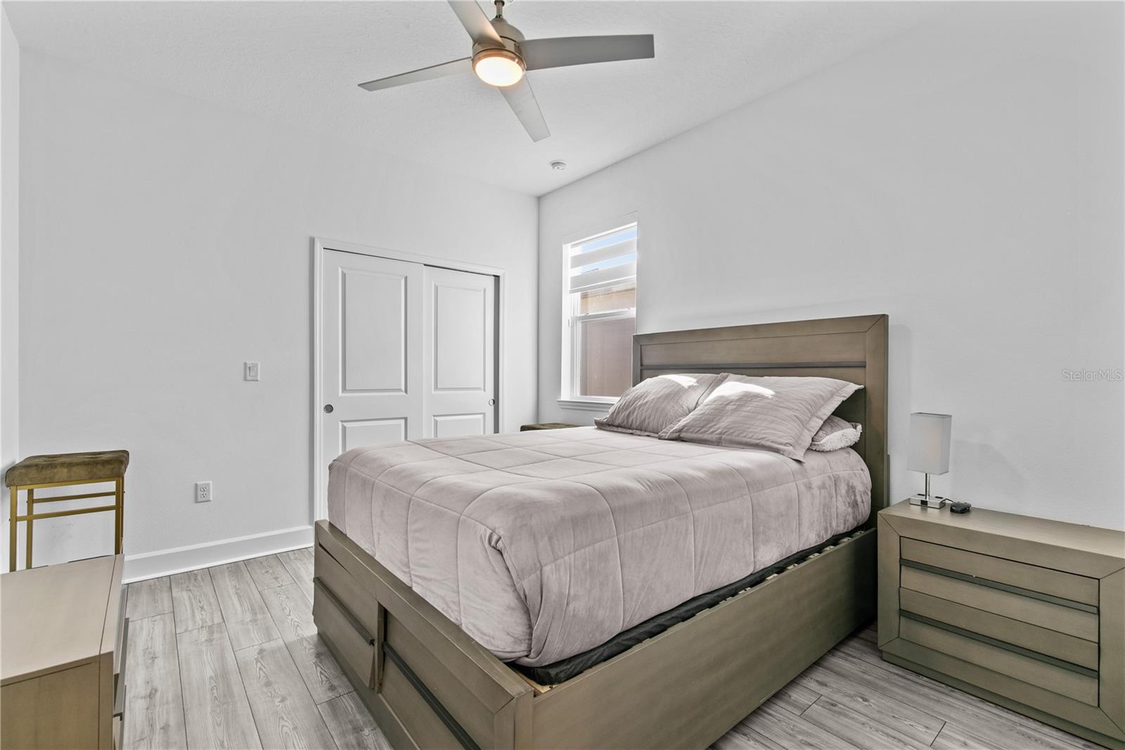 Image 17 of 40 For 11851 Sunsail Avenue