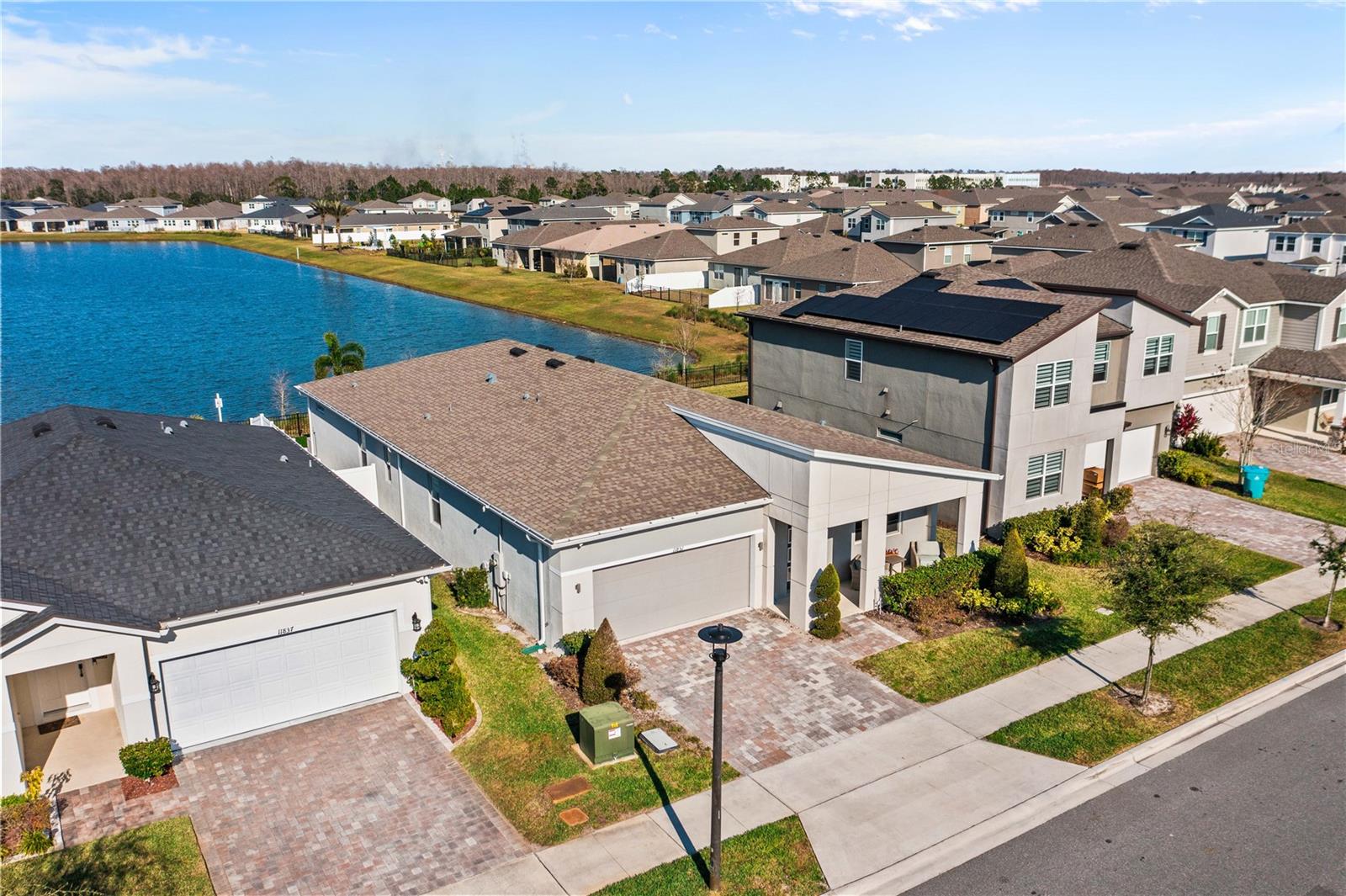 Image 36 of 40 For 11851 Sunsail Avenue