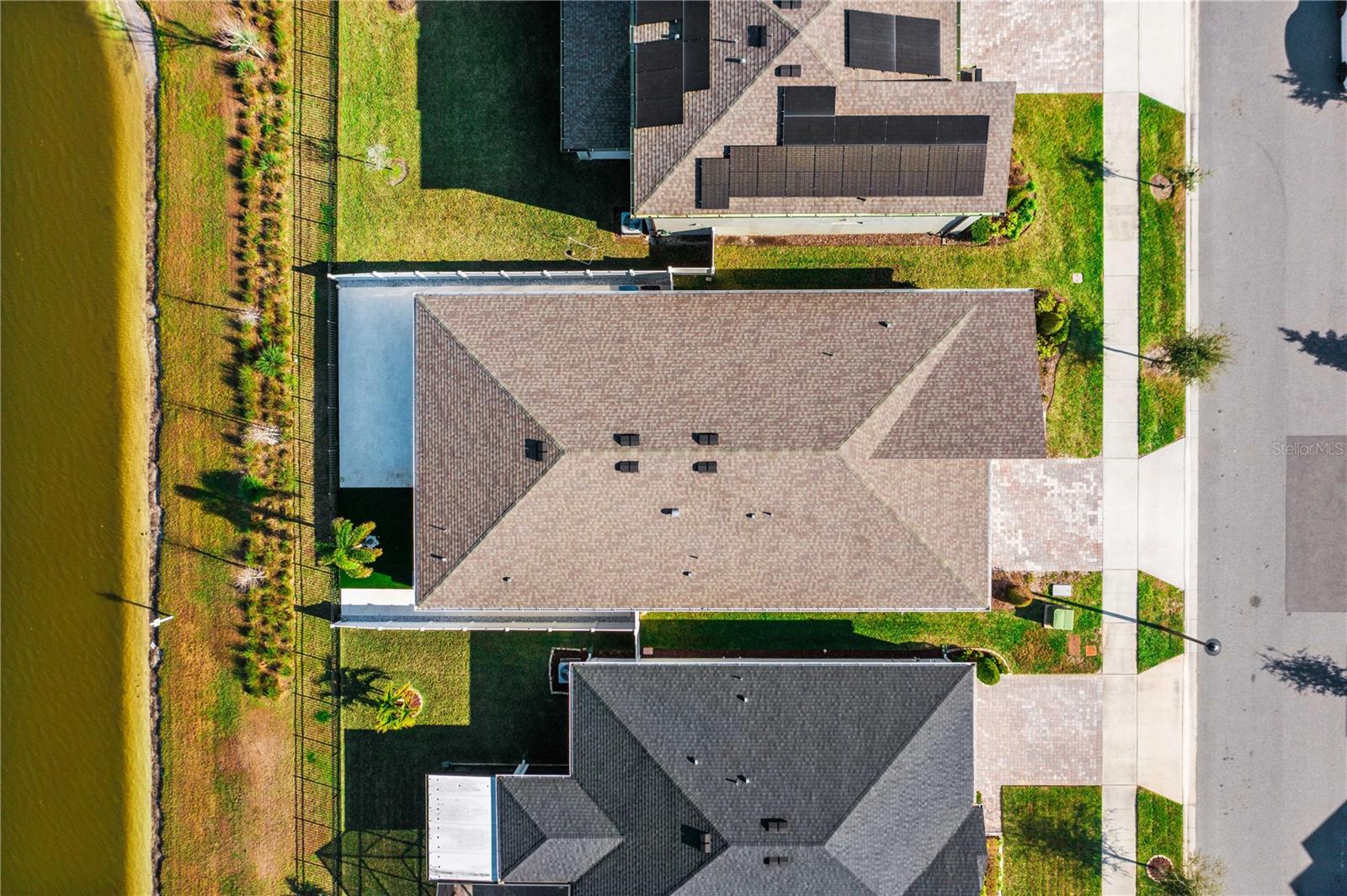 Image 37 of 40 For 11851 Sunsail Avenue