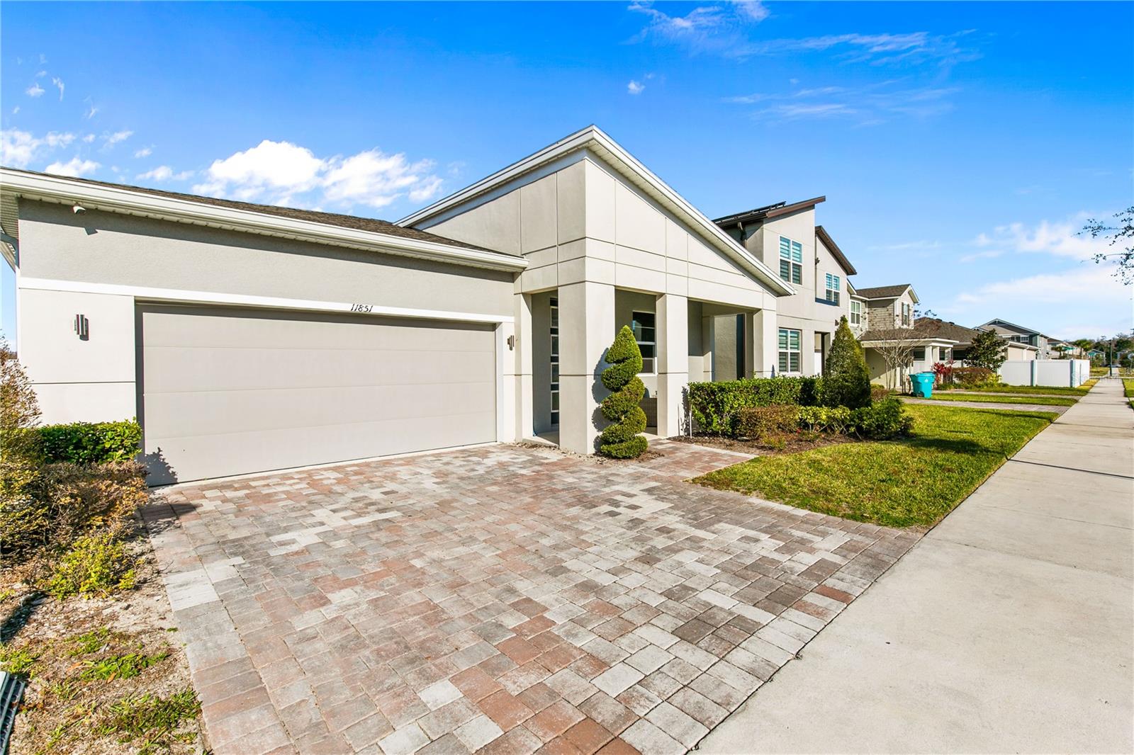 Image 5 of 40 For 11851 Sunsail Avenue