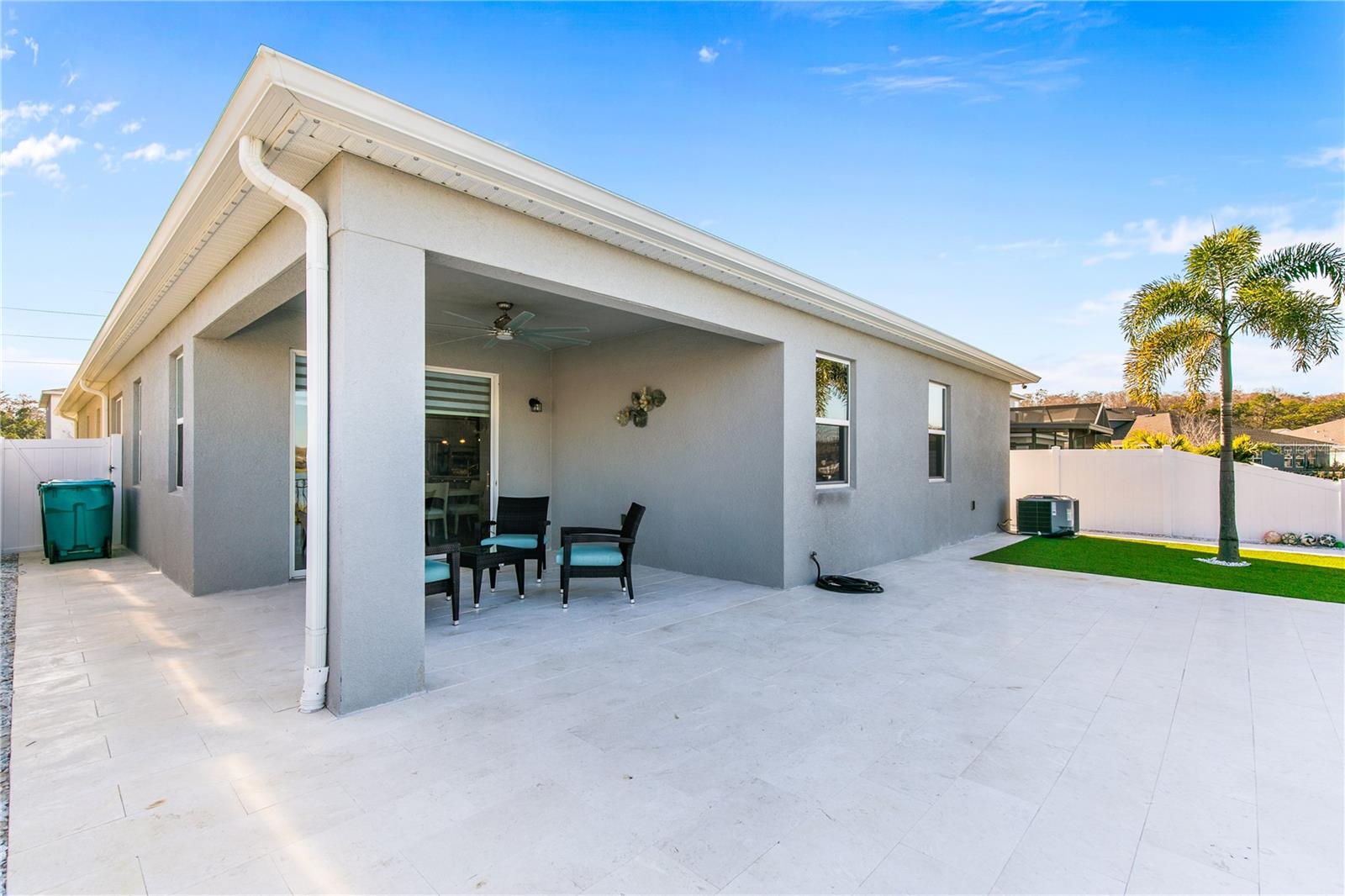 Image 8 of 40 For 11851 Sunsail Avenue