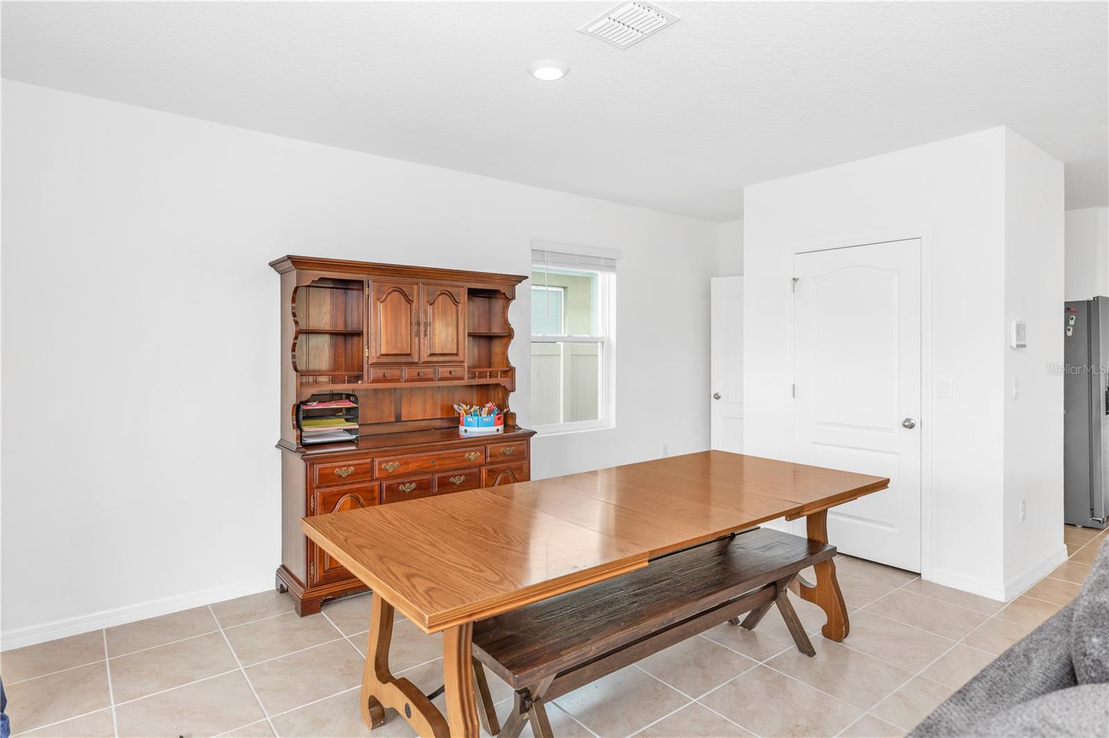 Image 11 of 39 For 3536 Sungrove Circle