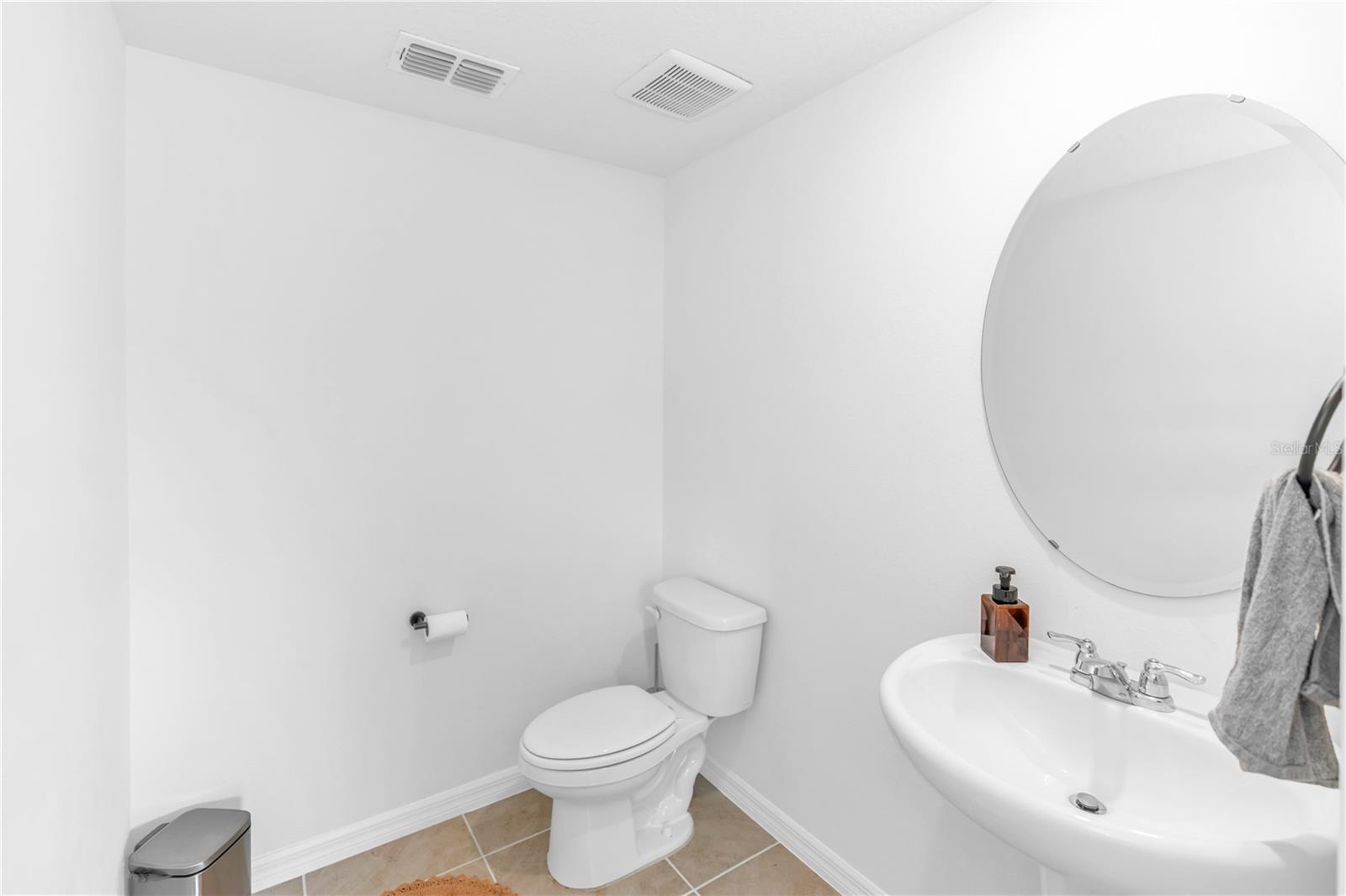 Image 12 of 39 For 3536 Sungrove Circle