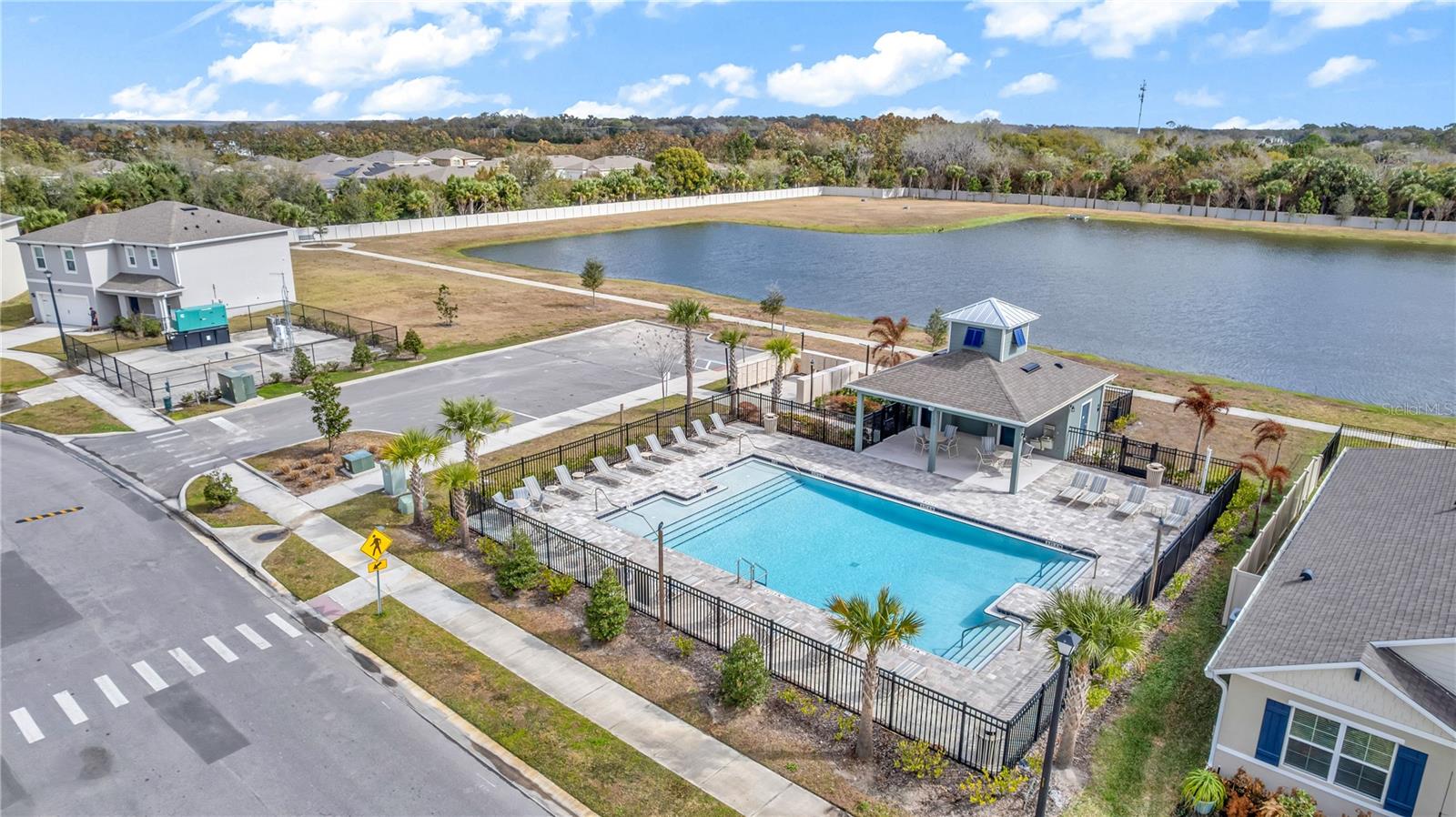 Image 37 of 39 For 3536 Sungrove Circle