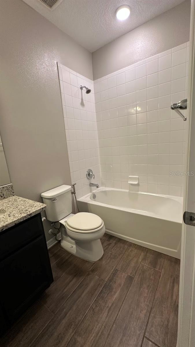 Image 40 of 69 For 12060 White Wave Point