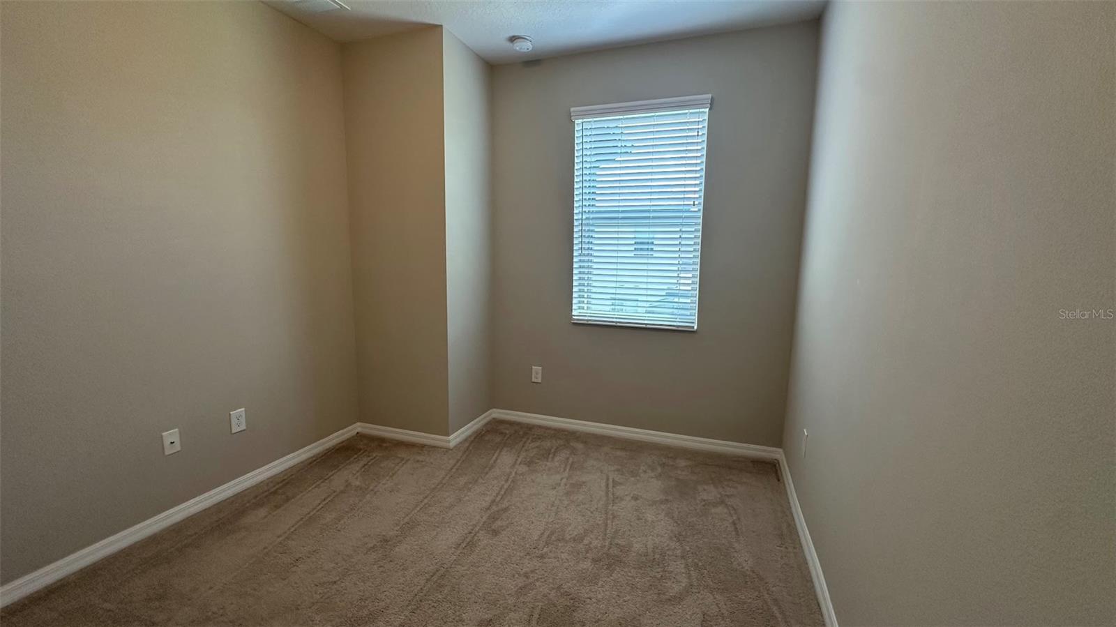 Image 45 of 69 For 12060 White Wave Point