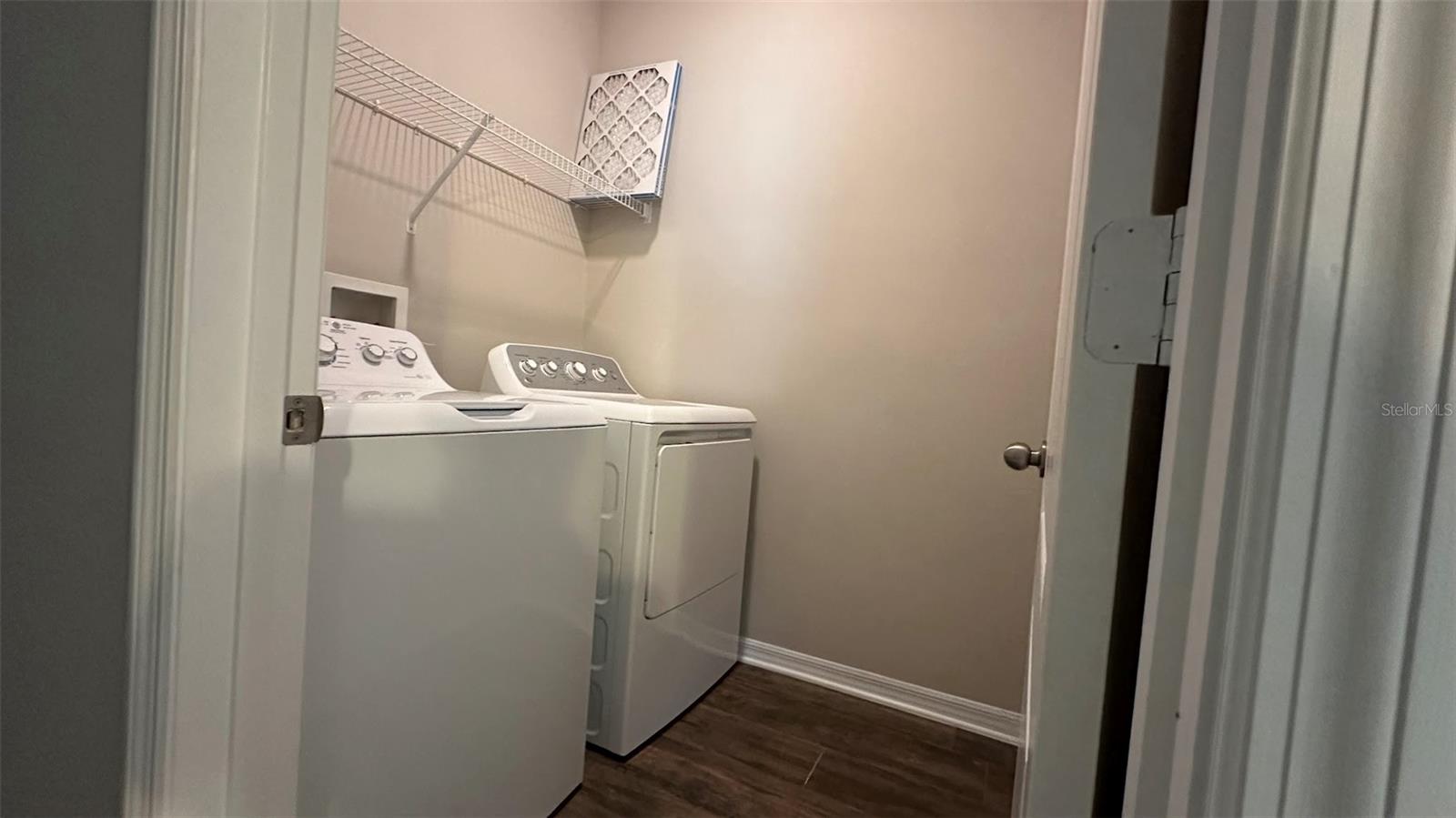 Image 51 of 69 For 12060 White Wave Point