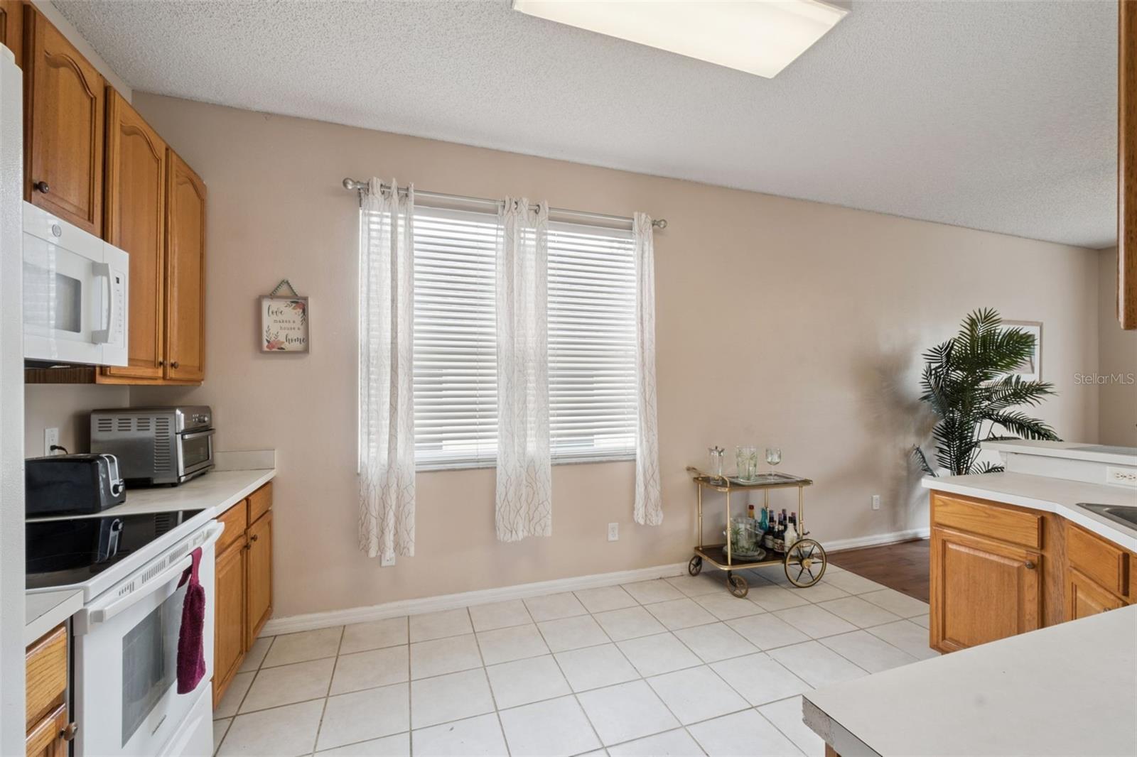 Image 11 of 34 For 367 Hickory Springs Place