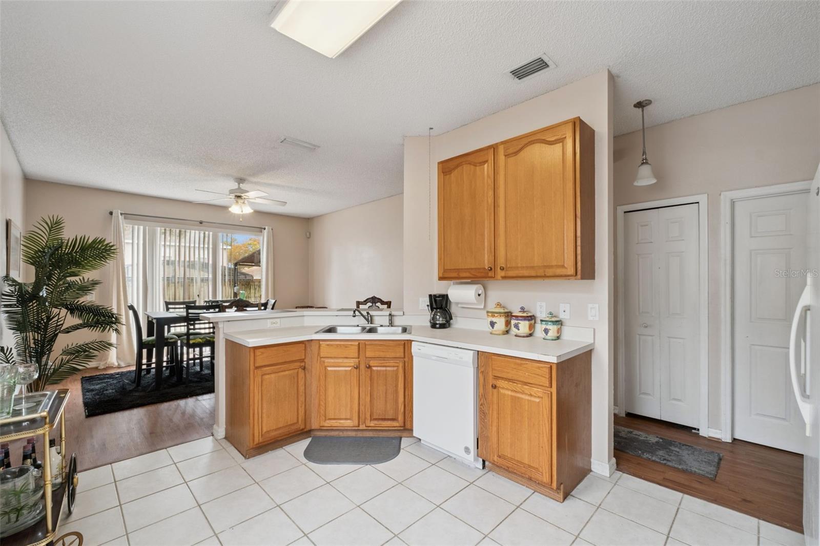 Image 12 of 34 For 367 Hickory Springs Place