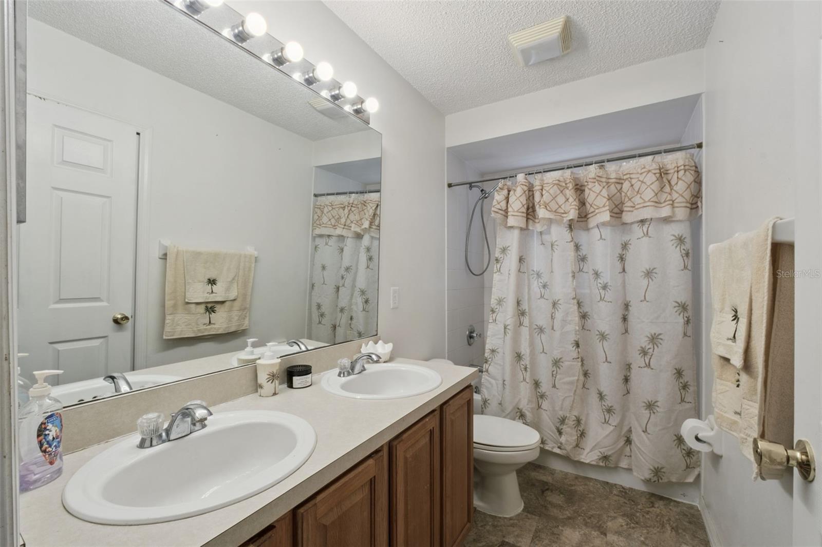 Image 29 of 34 For 367 Hickory Springs Place