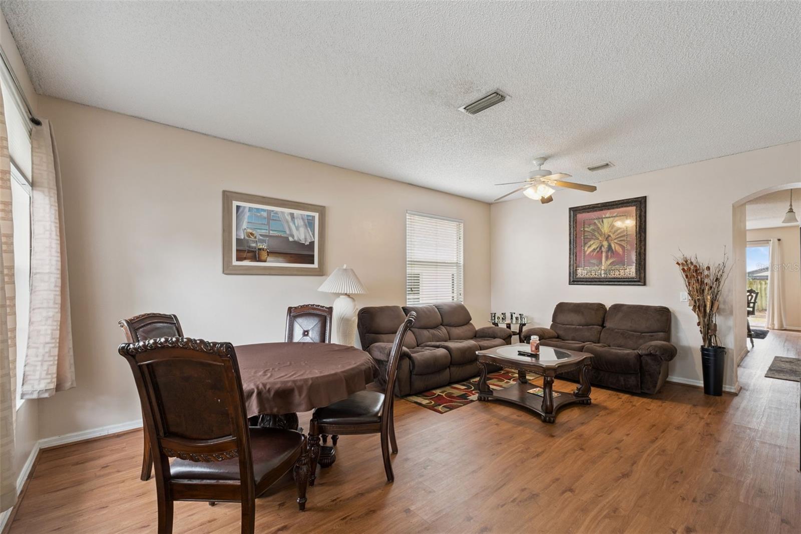 Image 5 of 34 For 367 Hickory Springs Place