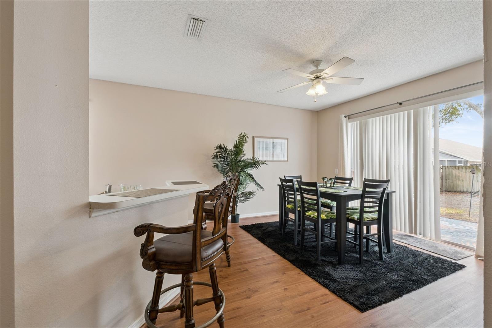 Image 7 of 34 For 367 Hickory Springs Place