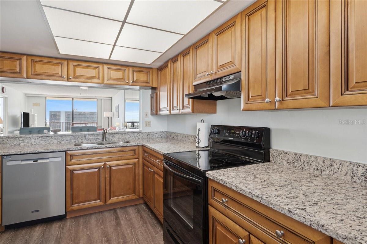 Image 14 of 36 For 1830 Atlantic Avenue C602