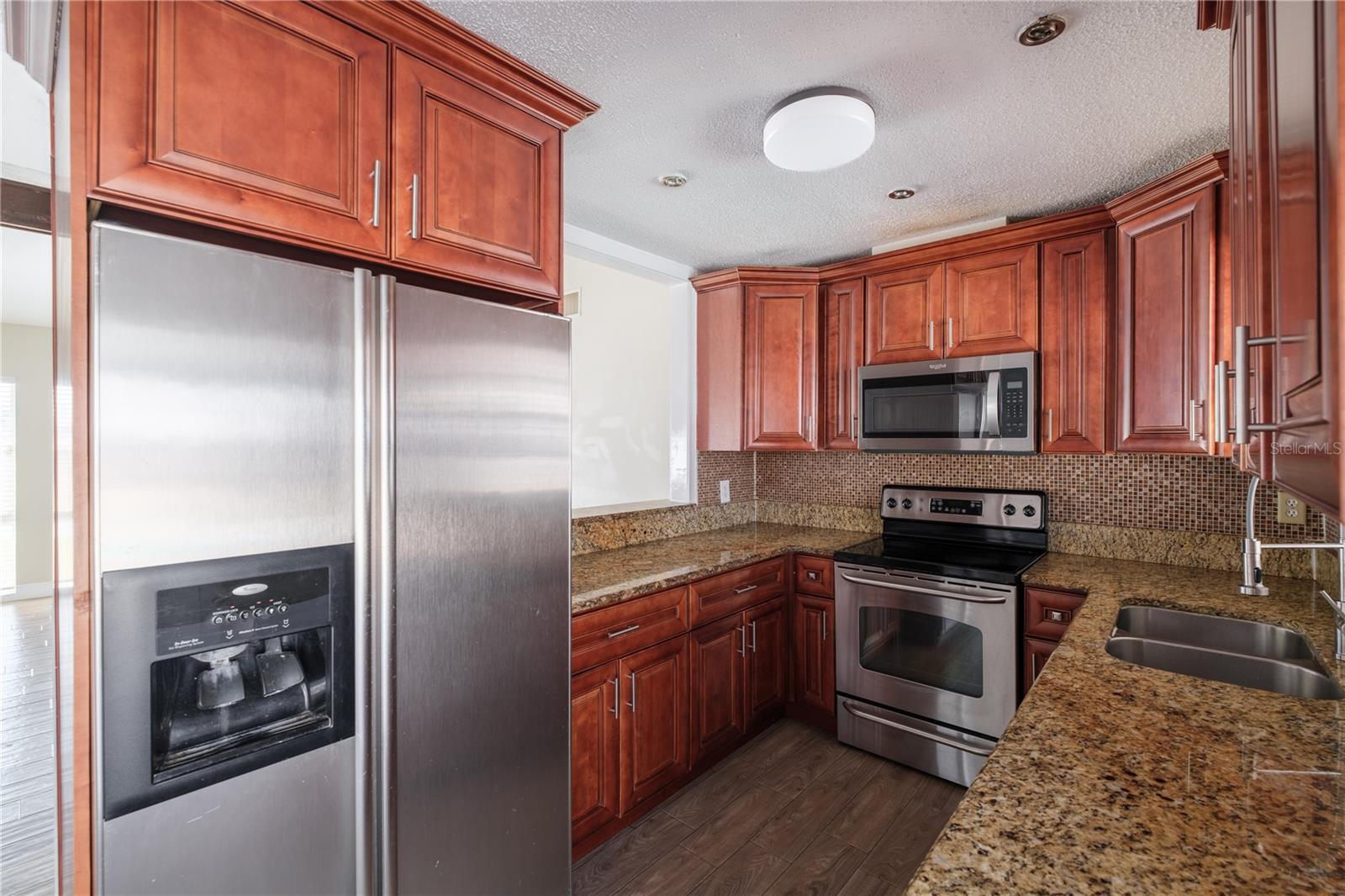 Image 11 of 27 For 107 Citrus Drive