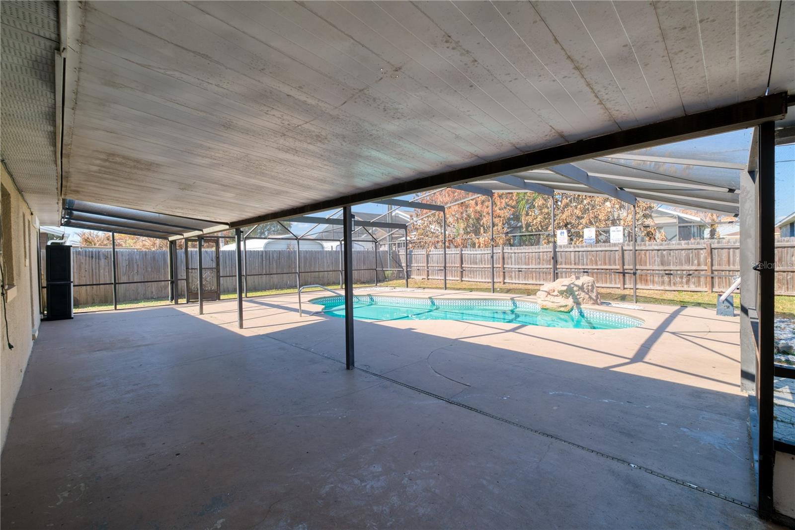 Image 21 of 27 For 107 Citrus Drive